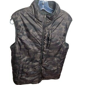 Mens Camouflage Zip-Up Puffer Vest With Fleece Lining & Pockets